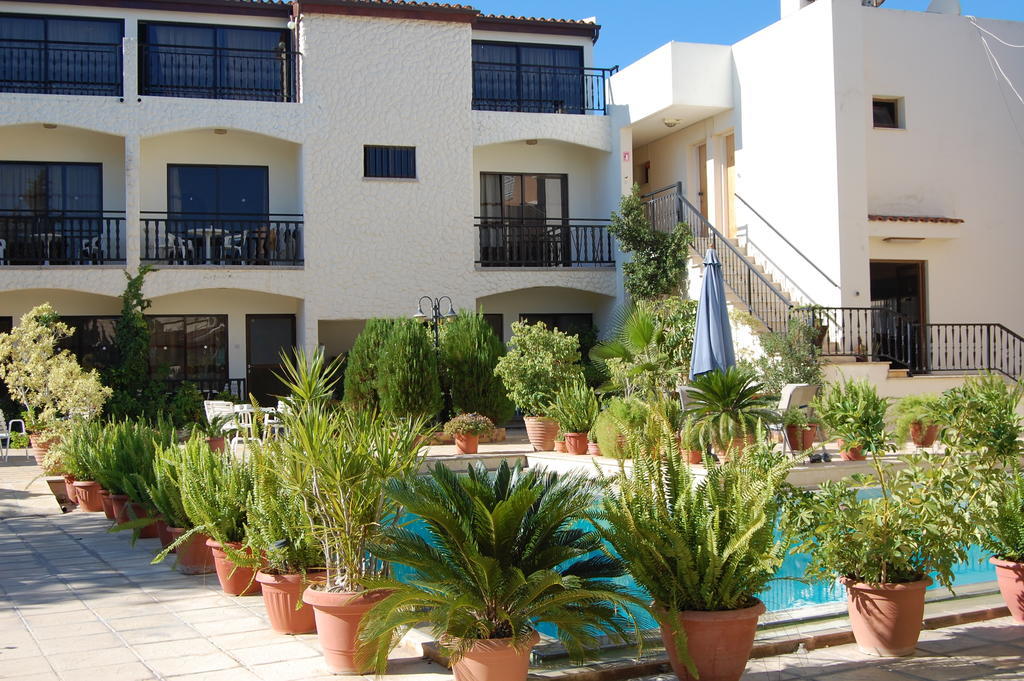 Nicos & Olympia Apartments Polis Luaran gambar