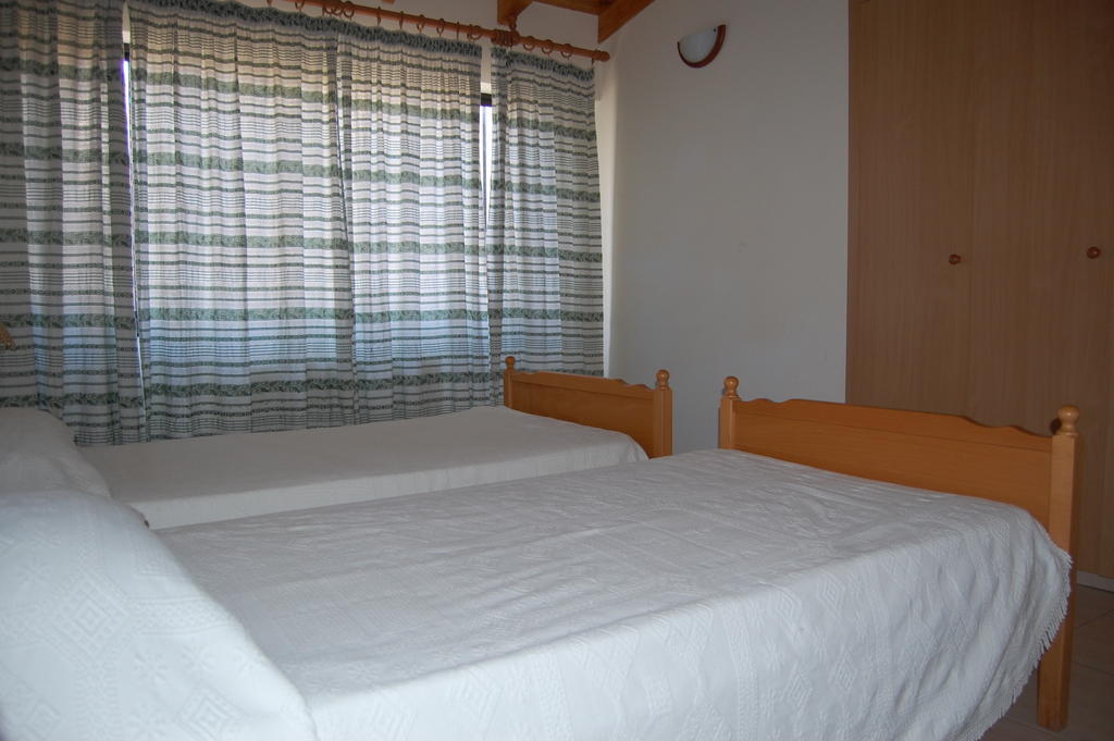 Nicos & Olympia Apartments Polis Bilik gambar