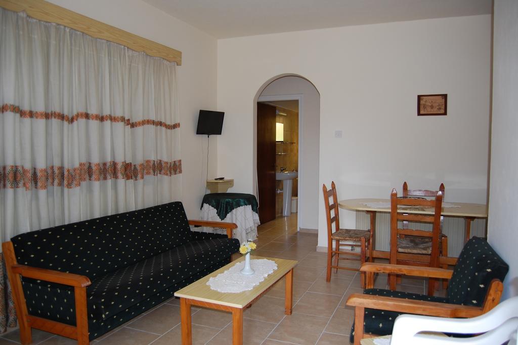 Nicos & Olympia Apartments Polis Luaran gambar