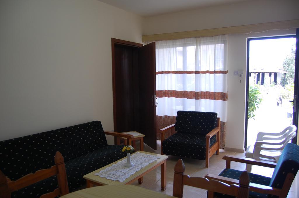 Nicos & Olympia Apartments Polis Luaran gambar