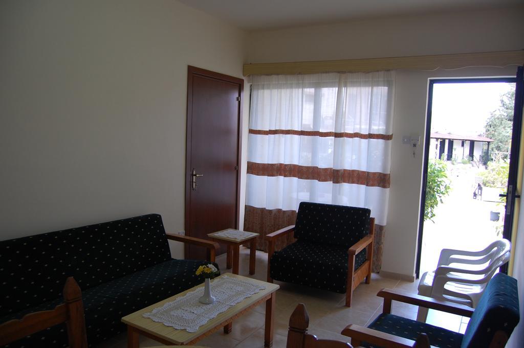 Nicos & Olympia Apartments Polis Luaran gambar